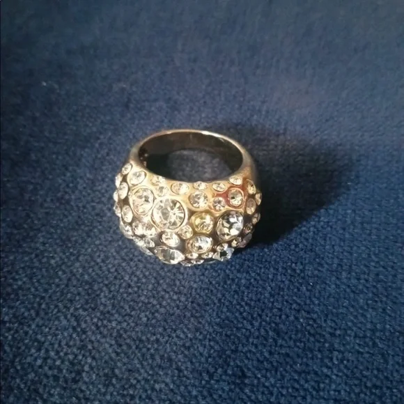 Ring - Picture 1 of 4